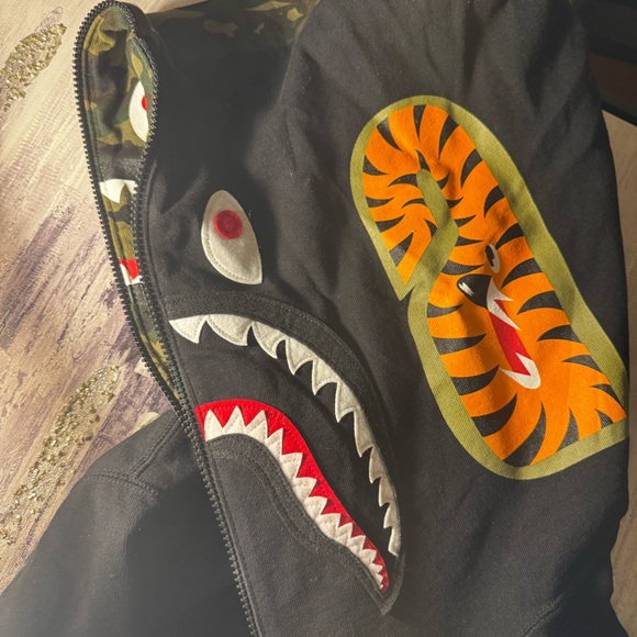 BAPE X OVO SWEATSUIT - Picture 8 of 16